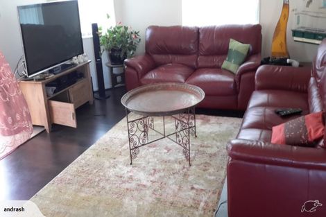 Photo of property in 66b Waimumu Road, Massey, Auckland, 0614