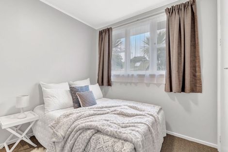 Photo of property in 180a Old Titirangi Road, New Lynn, Auckland, 0600