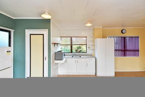 Photo of property in 6 Charles Miller Court, Clarks Beach, 2122