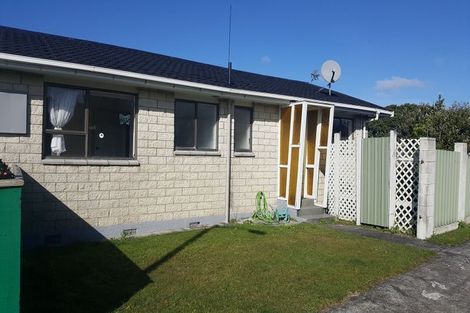 Photo of property in 2/59 Cypress Drive, Maungaraki, Lower Hutt, 5010