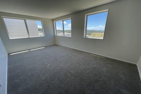 Photo of property in 17 Sunnyheights Road, Orewa, 0931