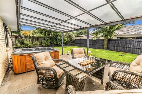 Photo of property in 20 Hoyte Place, Pukehangi, Rotorua, 3015