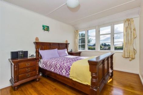 Photo of property in 114 Astley Avenue, New Lynn, Auckland, 0600