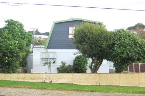 Photo of property in 14 Arapiko Street, Johnsonville, Wellington, 6037
