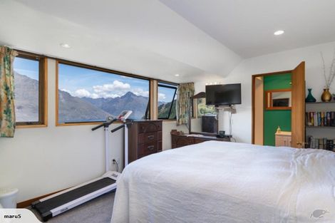 Photo of property in 20 Dart Place, Fernhill, Queenstown, 9300