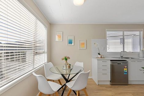 Photo of property in 39 Court Town Close, Mangere, Auckland, 2022