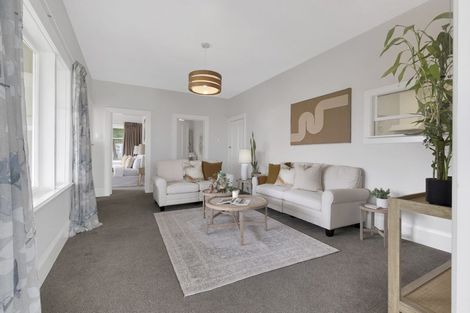 Photo of property in 92 Dyers Pass Road, Cashmere, Christchurch, 8022