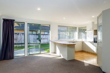 Photo of property in 209 Old Farm Road, Hamilton East, Hamilton, 3216