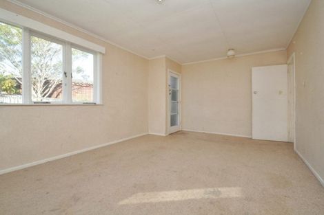 Photo of property in 15a Mcinnes Road, Weymouth, Auckland, 2103