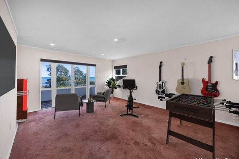 Photo of property in 22 Fox Street, Opunake, 4616