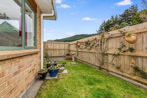 Photo of property in Redwood Village, 59/42 Main Road, Tawa, Wellington, 5028