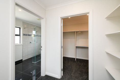 Photo of property in 32 Dogwood Way, Milson, Palmerston North, 4414