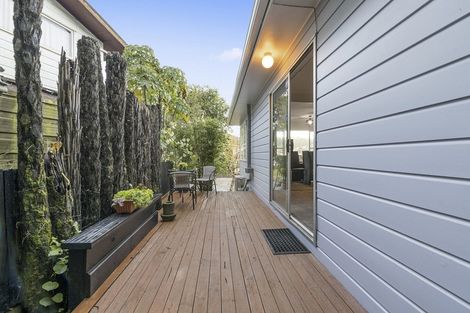 Photo of property in 5 Turriff Crescent, Tawa, Wellington, 5028