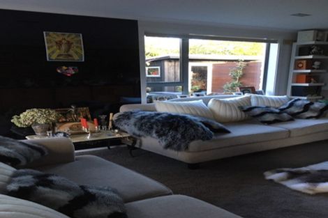 Photo of property in 2/52 Crofton Road, Harewood, Christchurch, 8051