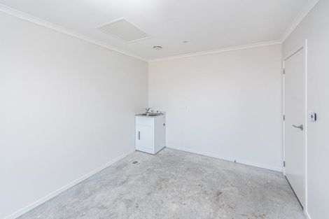 Photo of property in 6 Cross Street, Castlecliff, Whanganui, 4501