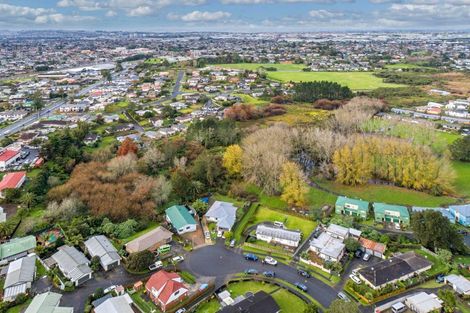 Photo of property in 15 Glenmary Place, Papatoetoe, Auckland, 2025