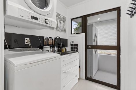 Photo of property in 114 Tirohanga Drive, Whangamata, 3620