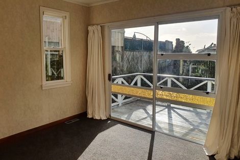 Photo of property in 21 Havelock Place, Blagdon, New Plymouth, 4310