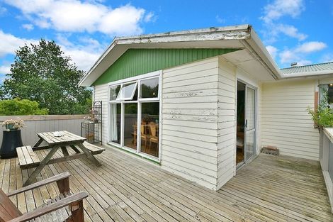 Photo of property in 49 Makiri Street, Helensville, 0800