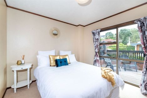 Photo of property in 1/28 Manly Esplanade, Browns Bay, Auckland, 0630