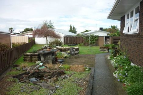 Photo of property in 10 Bremridge Place, Melville, Hamilton, 3206