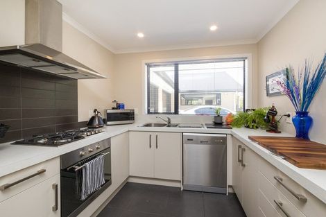 Photo of property in 15 Thomson Street, West End, Palmerston North, 4412