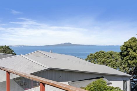 Photo of property in 13 Clifton Road, Browns Bay, Auckland, 0630