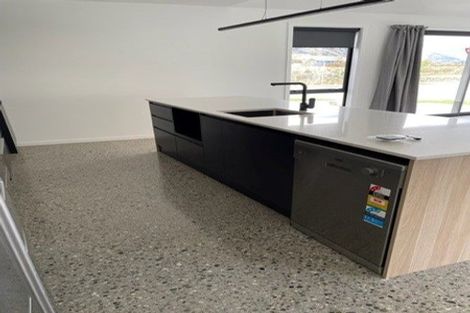 Photo of property in 69 Shepherd Road, Jacks Point, Queenstown, 9371