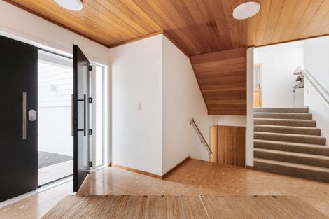 Photo of property in 233c Oceanbeach Road, Mount Maunganui, 3116