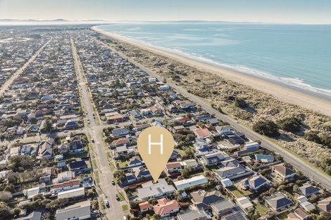 Photo of property in 373 Pine Avenue, South New Brighton, Christchurch, 8062