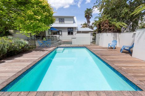 Photo of property in 5 Gulliver Place, Conifer Grove, Takanini, 2112