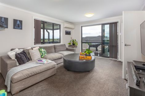 Photo of property in 24 Tokerau Crescent, Pukekohe, 2120