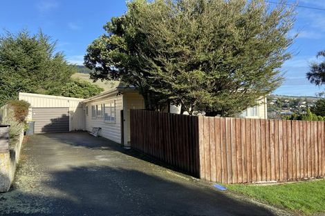 Photo of property in 18 Dickson Street, Macandrew Bay, Dunedin, 9014