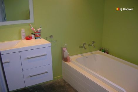 Photo of property in 21 Signal Hill Road, Opoho, Dunedin, 9010