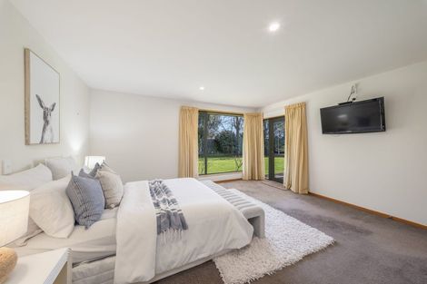 Photo of property in 2 Springvale Gardens, Harewood, Christchurch, 8051