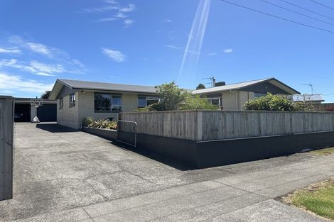 Photo of property in 31 Hutchins Street, Waitara, 4320