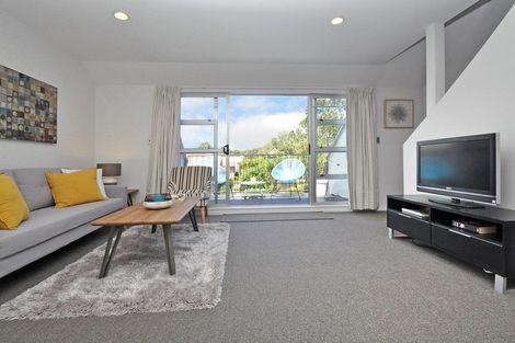 Photo of property in 7/2 Atarangi Road, Greenlane, Auckland, 1051