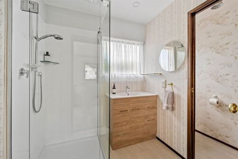 Photo of property in 47 Saddleback Rise, Murrays Bay, Auckland, 0630