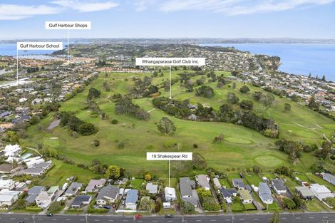 Photo of property in 19 Shakespear Road, Army Bay, Whangaparaoa, 0930