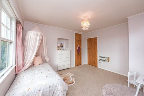 Photo of property in 11 Saint Leonard Street, Saint Johns Hill, Whanganui, 4501