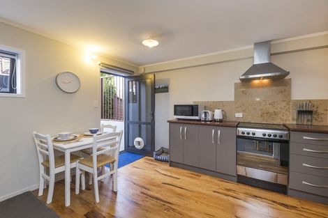 Photo of property in 51 Ruapehu Drive, Fitzherbert, Palmerston North, 4410