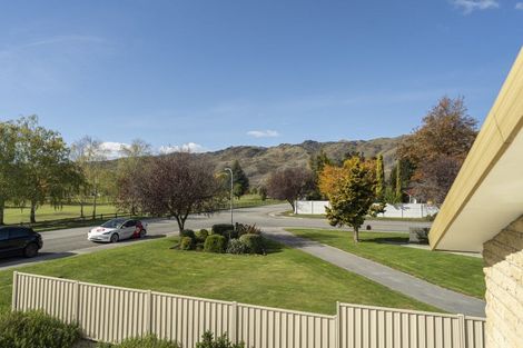 Photo of property in 66 Neplusultra Street, Cromwell, 9310