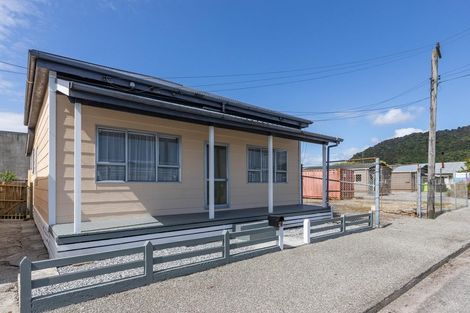 Photo of property in 12 Swainson Street, Greymouth, 7805