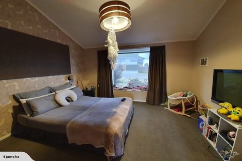 Photo of property in 19 Halladale Road, Papakowhai, Porirua, 5024