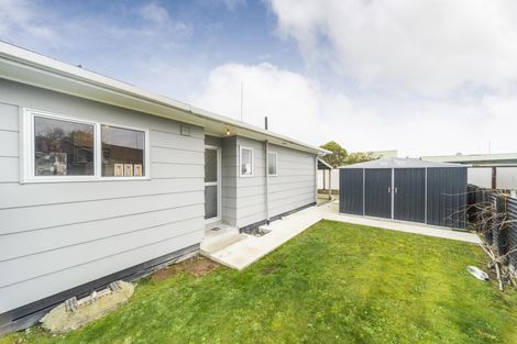 Photo of property in 38 Suzanne Grove, Kelvin Grove, Palmerston North, 4414