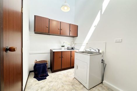 Photo of property in 2/35 Swanson Road, Henderson, Auckland, 0610