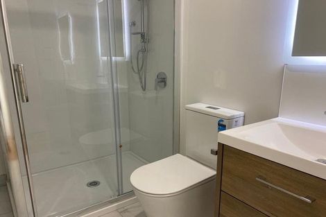 Photo of property in 2/28 Croydon Road, New Lynn, Auckland, 0600