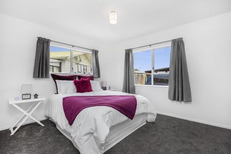 Photo of property in 1/10 Kennington Drive, Clendon Park, Auckland, 2103