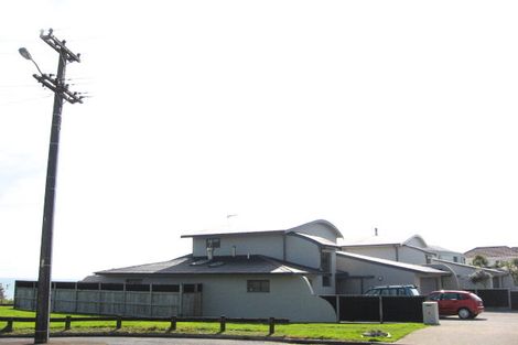 Photo of property in 3a Belt Road, Moturoa, New Plymouth, 4310