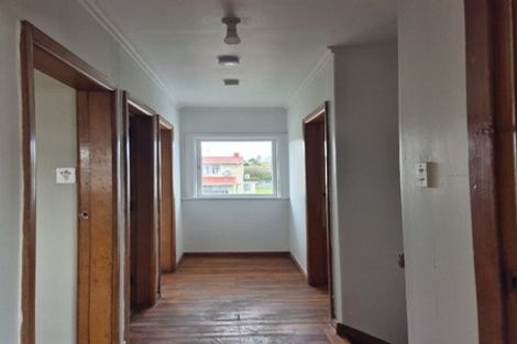 Photo of property in 2 York Street, Kaiti, Gisborne, 4010